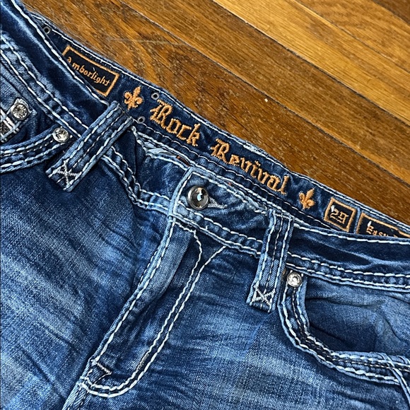 RARE! Rock Revival “Amberlight” Women's Distressed Blue Boot Cut Jeans, Sz 29 - Picture 2 of 9